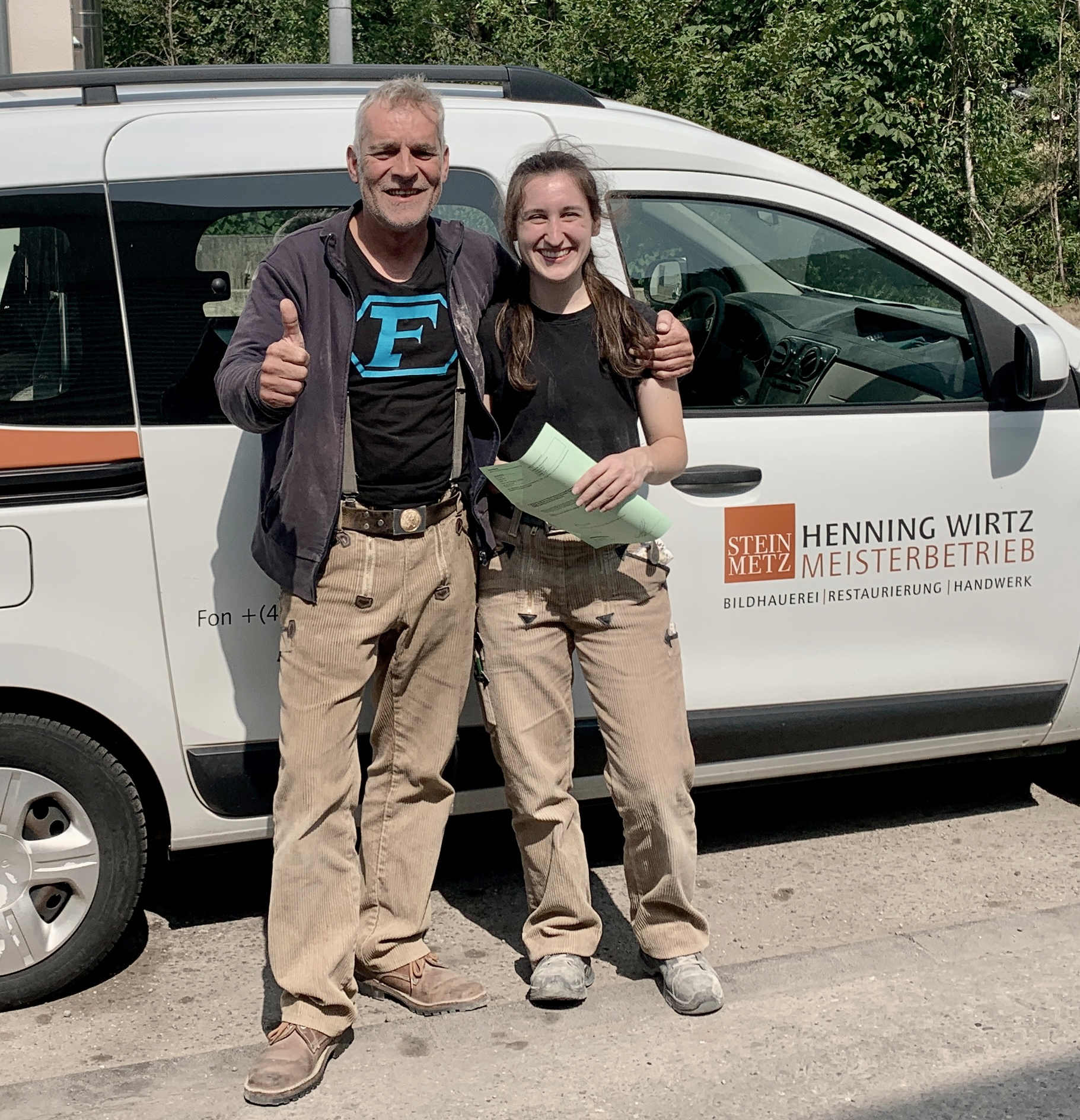 H. Wirtz und die Auszubildende L. Schwab, am Tag ihrer erfolgreichen Prüfung und Ehrung zur Landessiegerin.